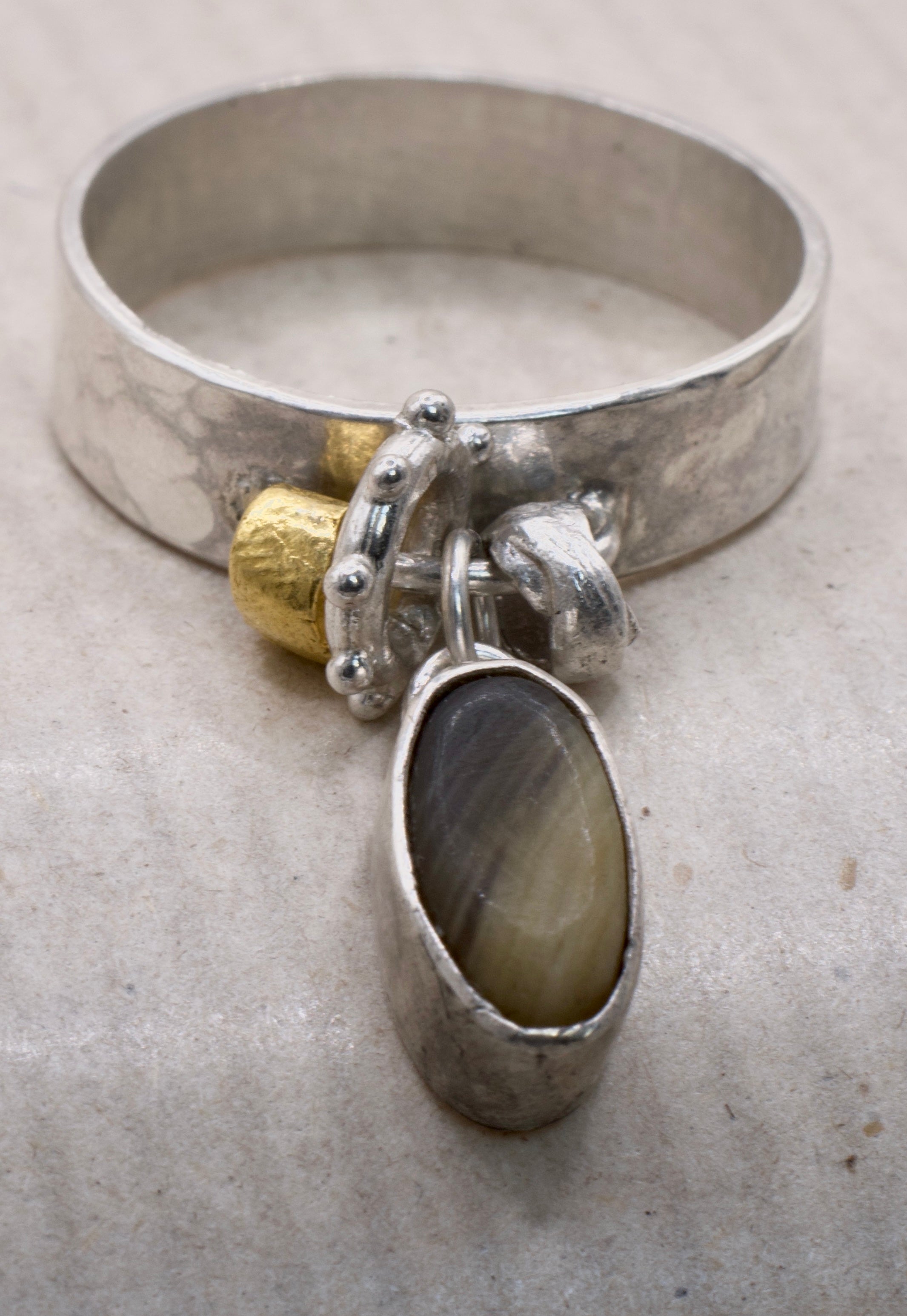 SYNTHETIC HORN CHARM