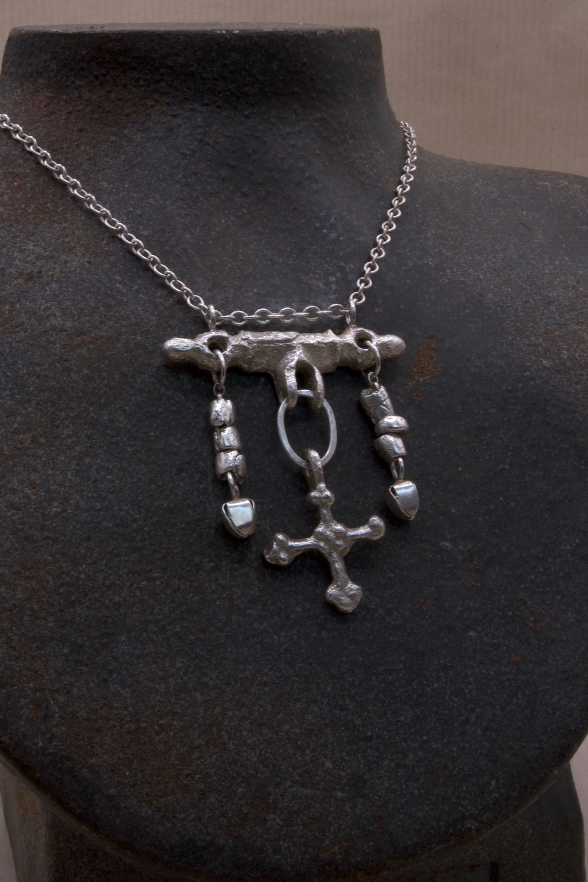 ALTAR NECKLACE