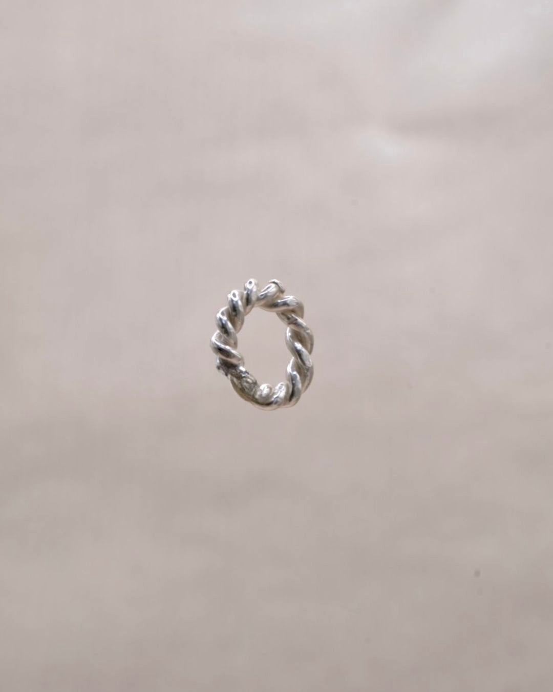 DECORATIVE SPACERS