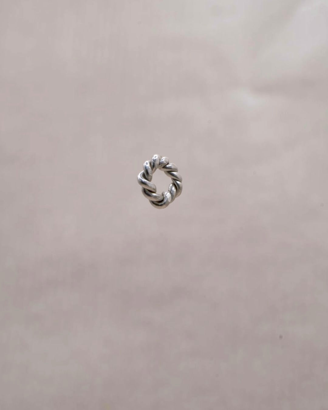 DECORATIVE SPACERS
