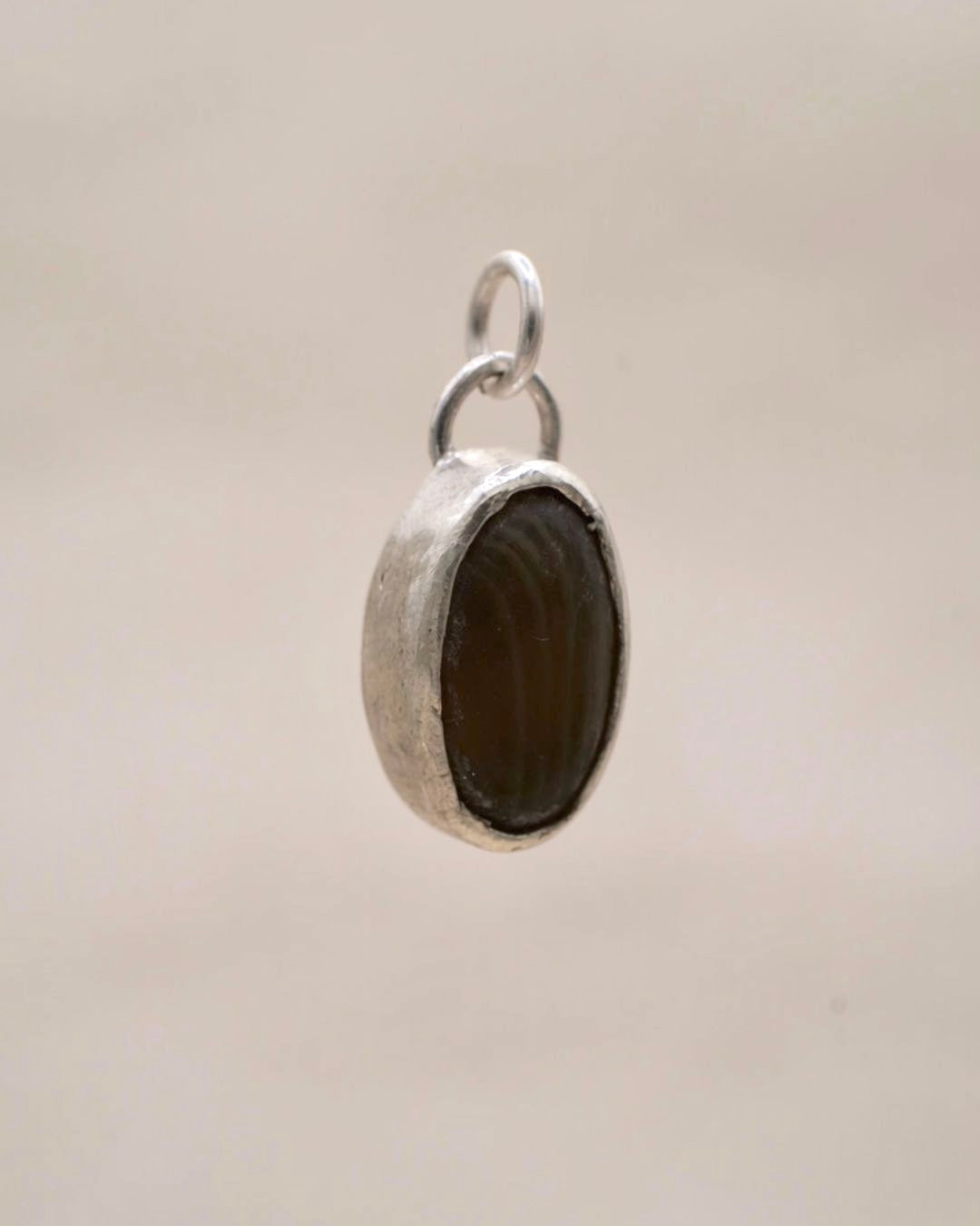 SYNTHETIC HORN CHARM