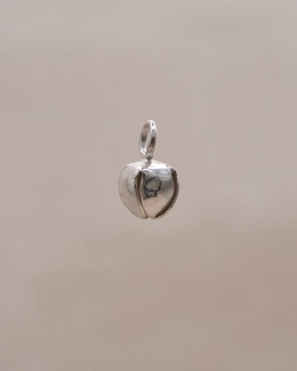 HOARD BELL CHARM